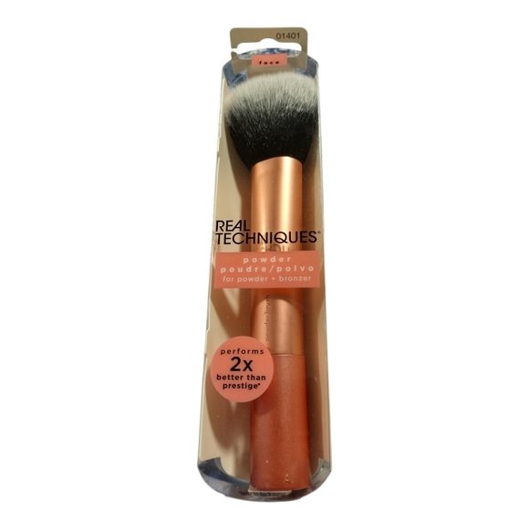 Real Techniques Powder Bronzer Face Brush‎ - Picture 1 of 4
